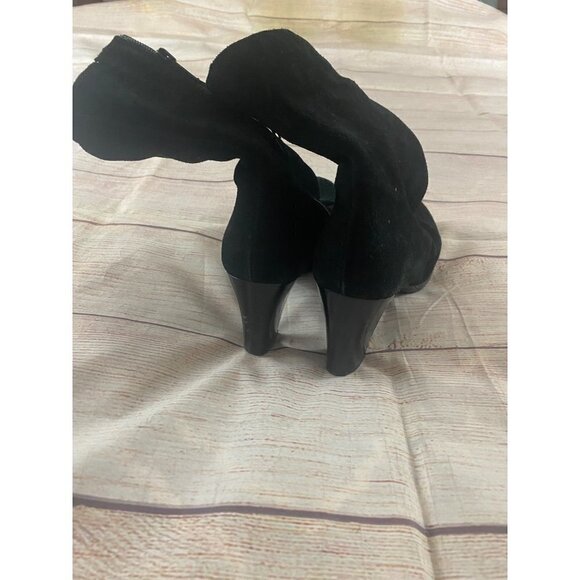 C La Canadienne Women's Black Suede Ankle Booties - 6 1/2M - Picture 3 of 12